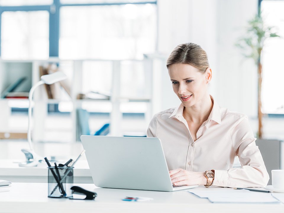 woman working laptop